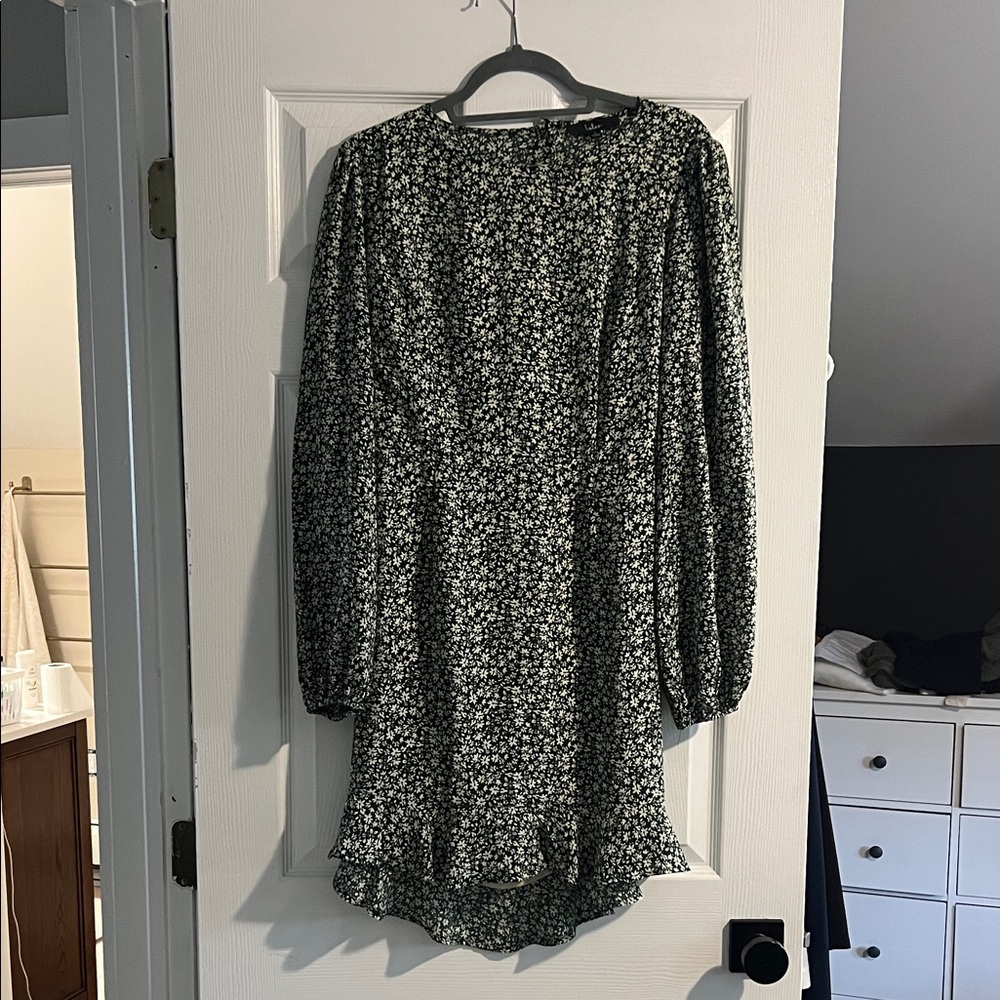 Lulu's Green and White Floral Long Sleeve Dress